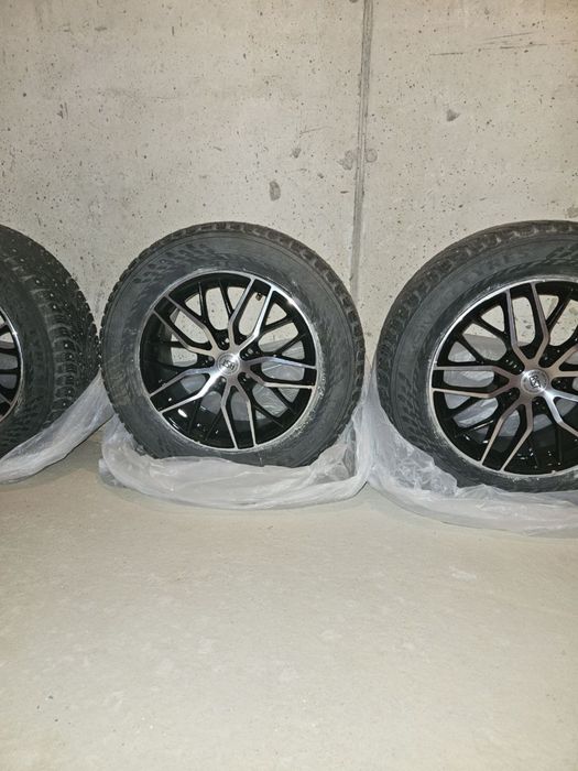 Nokian Hakkapelitta 9 (225/60/R17