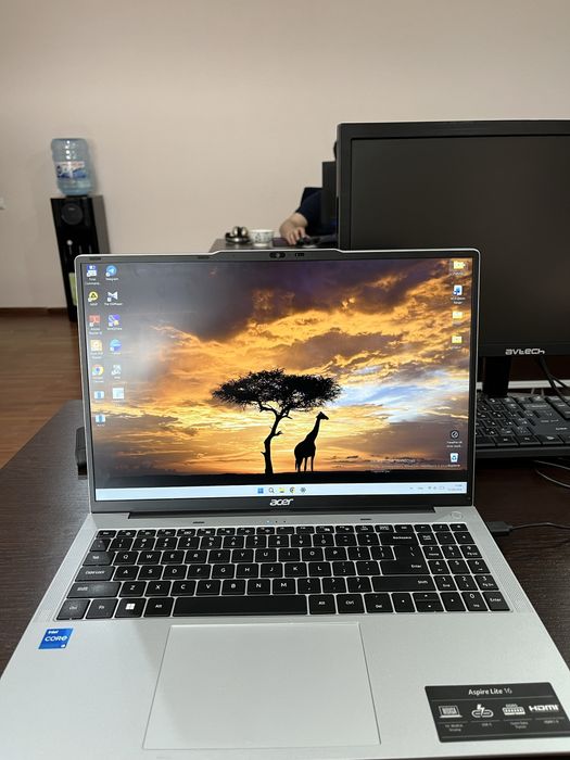 Продаю ноутбук Acer Aspire Lite 16