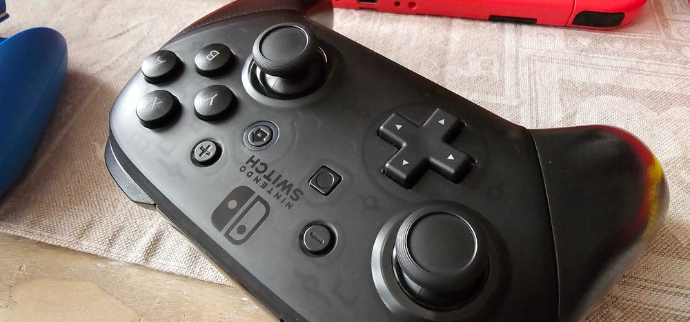 Nintendo Switch V2 - Mario Red & Blue (SPECIAL EDITION) +128GB карта