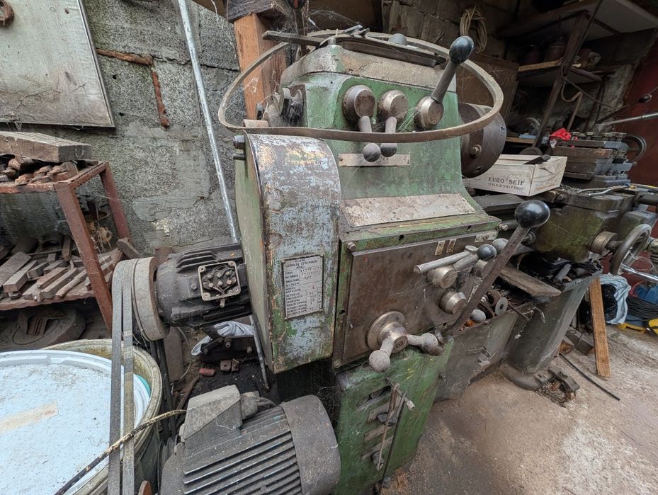 Utilaje atelier mecanic / confecții metalice – Strung SN 320, Mașină găurit, Aparat sudură, Polizor (Se vând și separat)