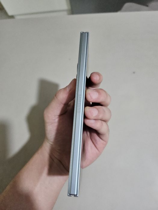 Продам Samsung Z Fold 7 512gb!