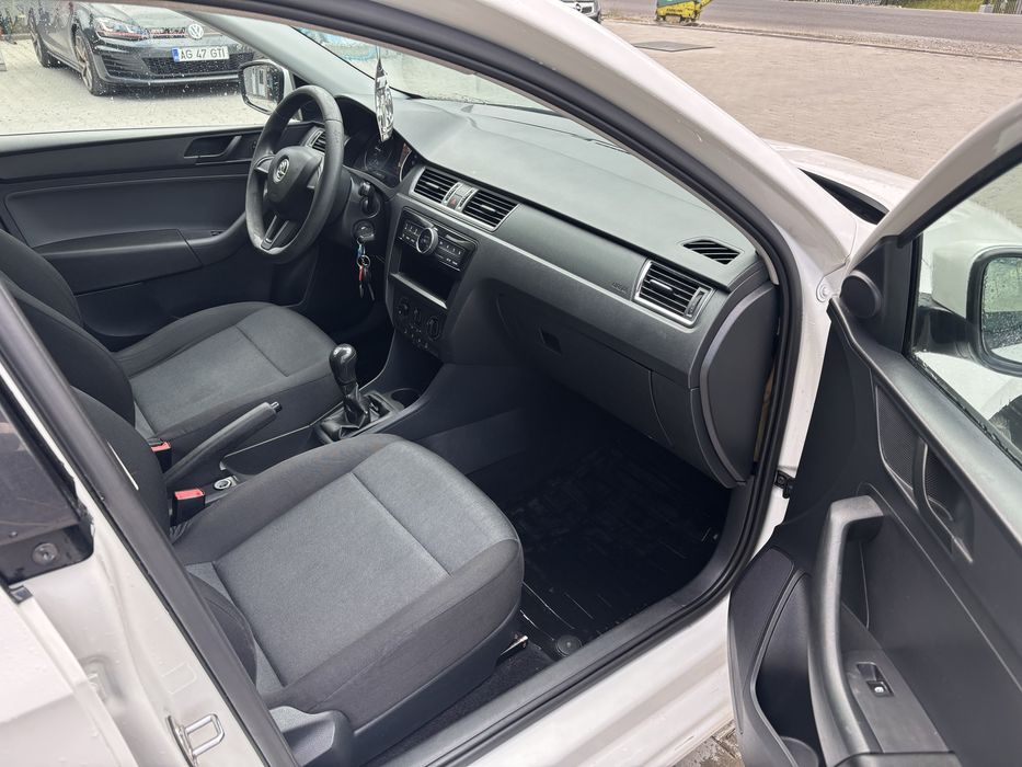 Skoda rapid an fabricație 2017 motor 1,6 diesel euro 6 DPF activ