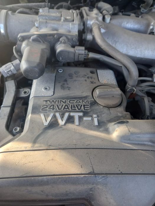 Продам двигатель и коробку