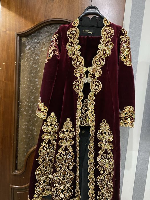 Келинлик кийими (ансамбл) янги