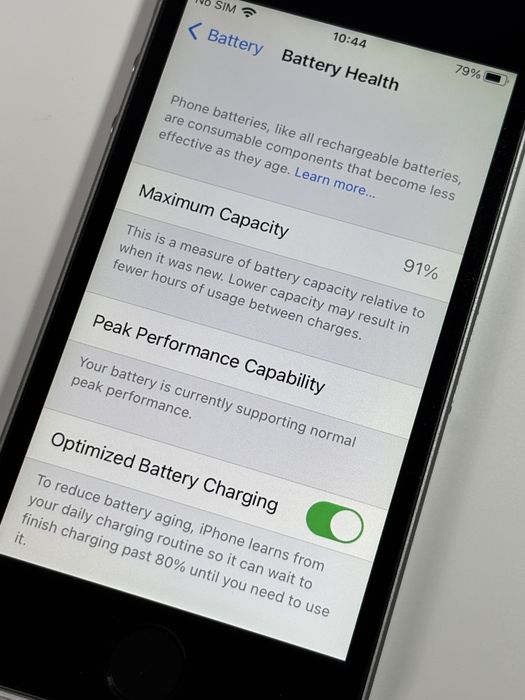 iPhone SE Space Gray