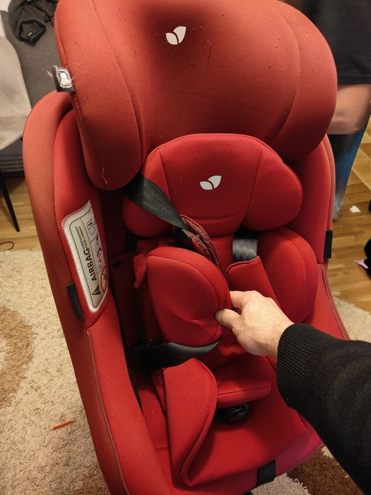 Scaun auto copii Joie Spin 360 negru.