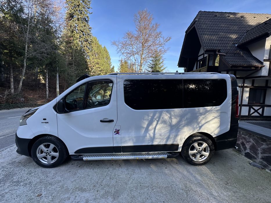 Vand sau schimb Renault Trafic 3 an  2015 cu autoplatforma BA14