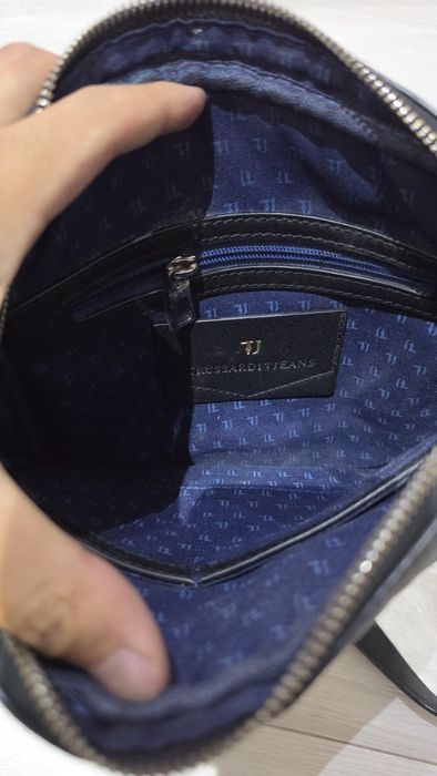 Продам барсетку Trussardi Jeans