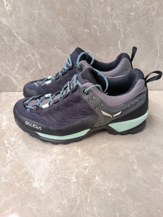 Дамски обувки Salewa номер 38