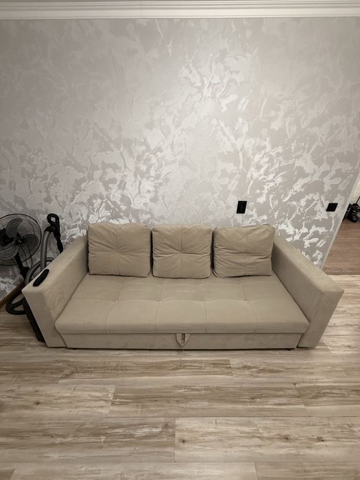 Продам диван 220си