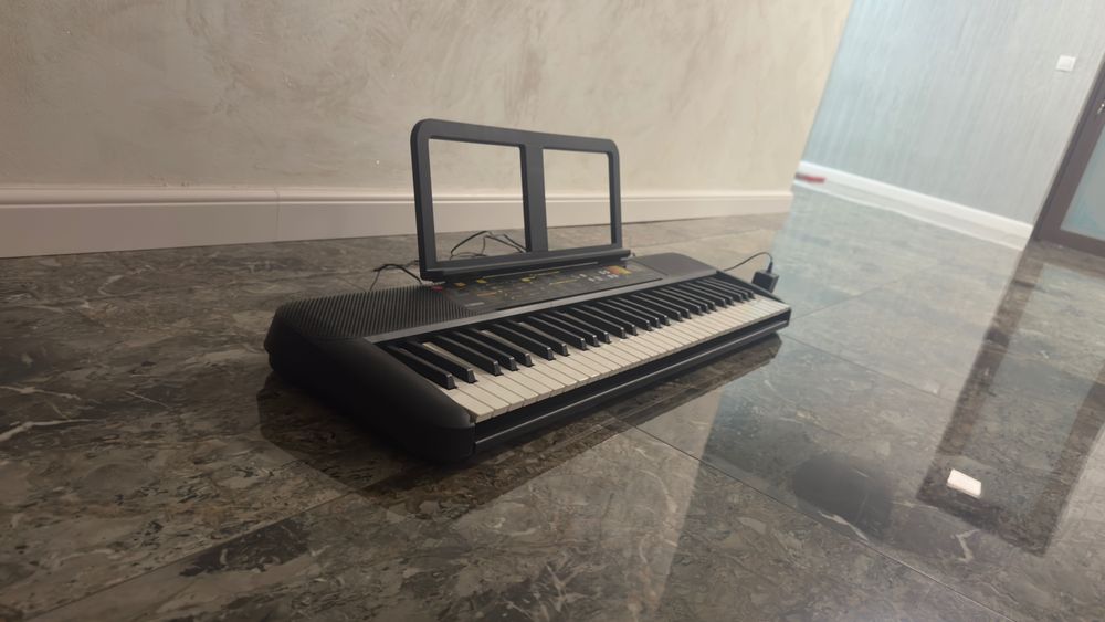 Claviatură Yamaha PSR F52