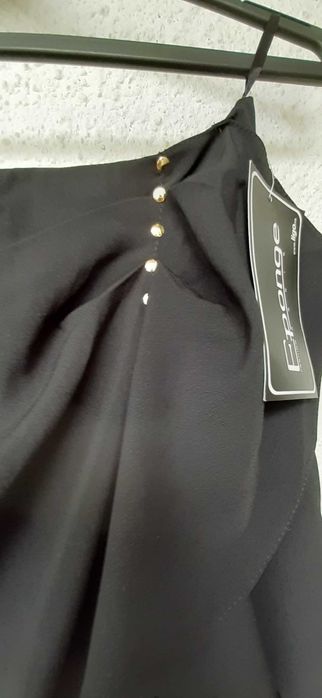 Fusta neagra parte peste parte