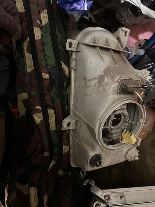 Продам фару на гольф 3