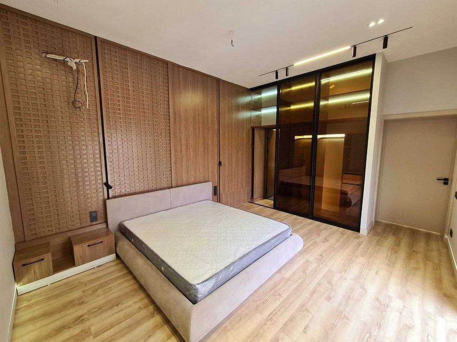 Центр Луначарского  6 комнат дом