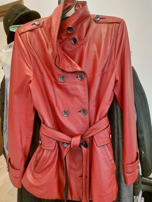 Куртка женская, кожаная.