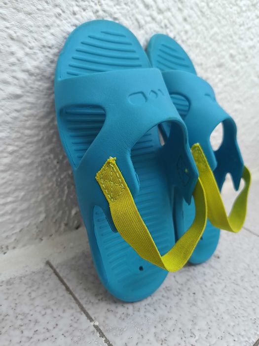Детски джапанки с ластик от Decathlon, номер 29 и 30