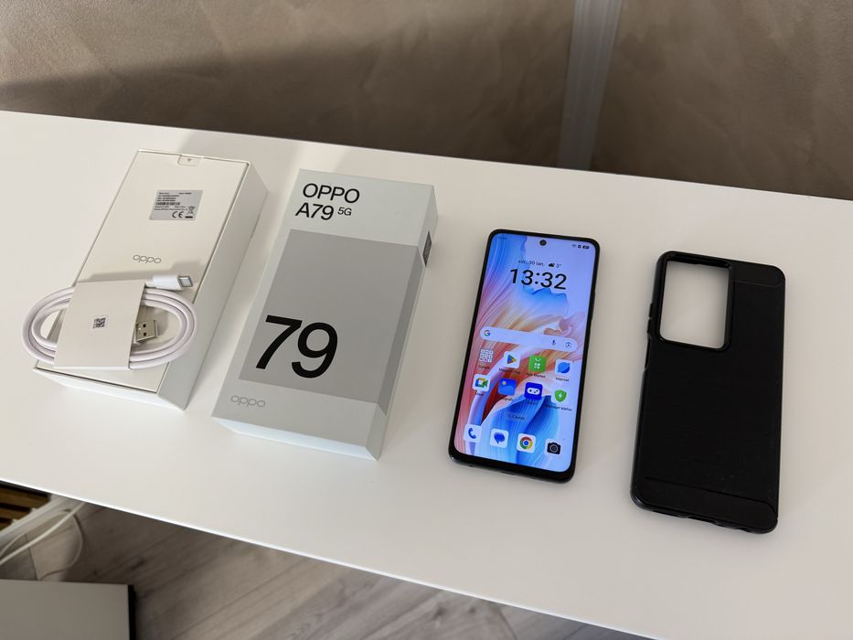 Telefon Oppo A79 5G / 256 GB