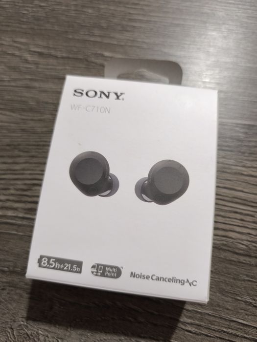 Продавам Soni wf c710N нови