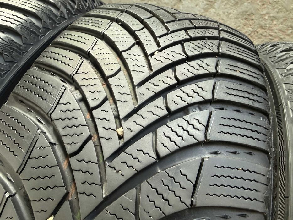 4x Anvelope Iarna 205/55 r16 M+S - Semperit Speed Grip 5