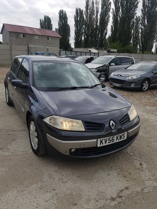 Dezmembram Renault Megane 2 1.6 b Usa fata/usa spate /punte spate