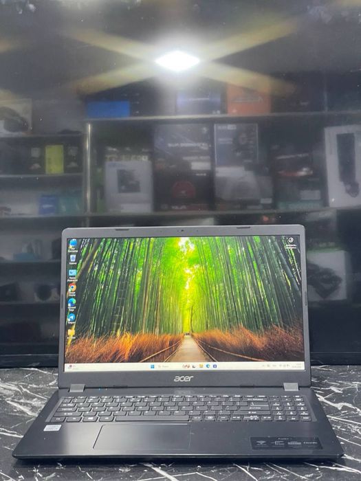 Ofisnoy Noutbuk Acer Aspire 3