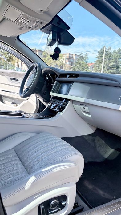 Jaguar XF 2.0 Diesel • 2016 г.