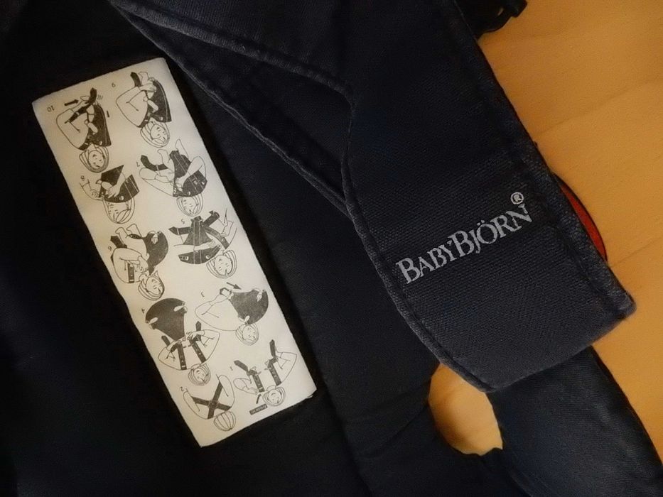 Marsupiu/port bebe BabyBjorn Made in Sweden; multiple reglaje.