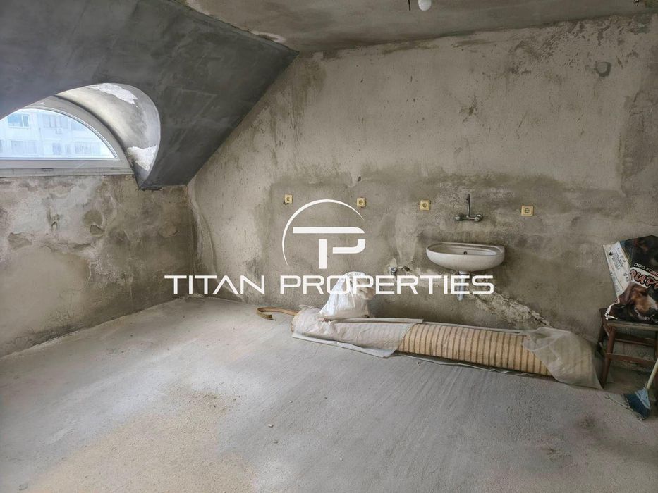 Продава се Мезонет в Бургас, Братя Миладинови - 167 кв.м за 703 €/кв.м - Снимка #1