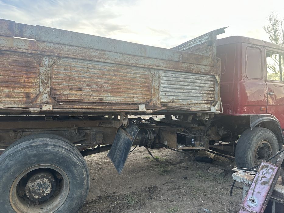 Продам МАЗ по запчастям