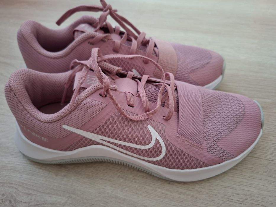 Дамски оригинални маратонки Nike MC TRAINER 2