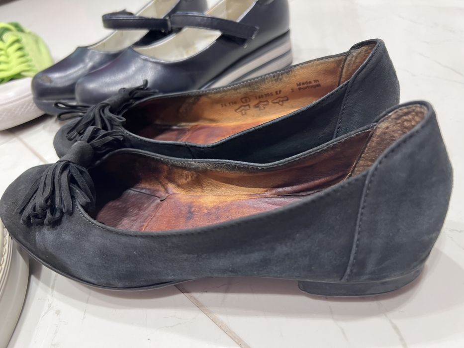 Кожаные Туфли для девочки  разные 3 пары.36 размер