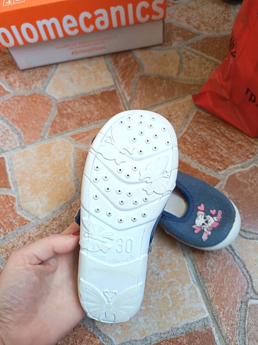 Детски пантофи р-р 27 и 30 Veggami