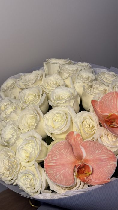 продам букет белых роз