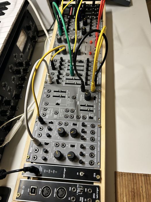 Sistem modular eurorack behringer