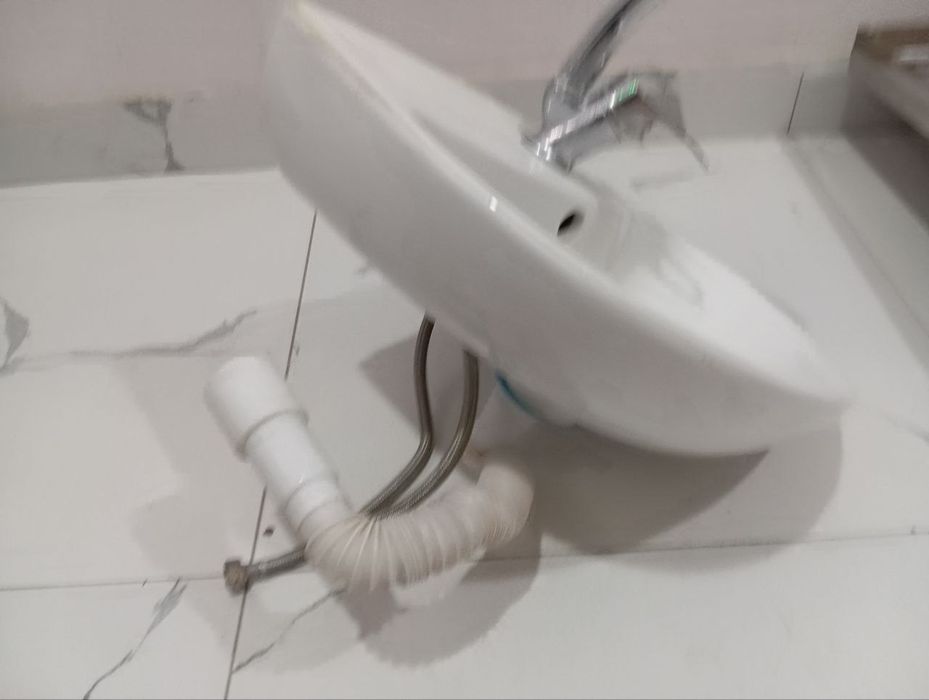 Rakovina sotiladi !!! Shnurlari bilan birga !!! Holati yaxshi