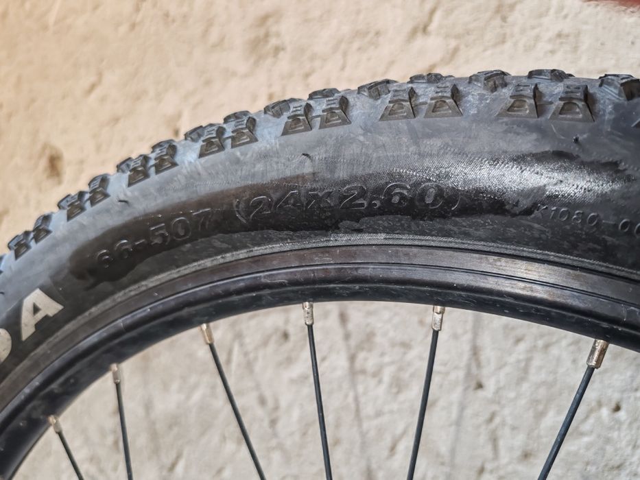 Bicicleta Scott Scale 24 copii