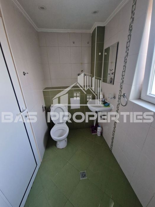 Етаж от къща в София-Левски площ 80