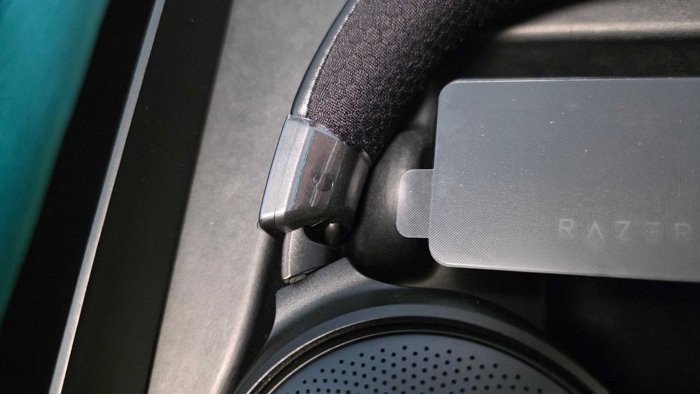 Vand casti Razer Kraken v4 Pro Wireless noi !!