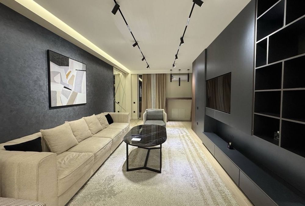 Аренда 6 Кв Хонсарой Дипломат