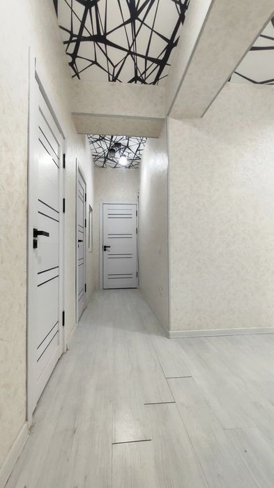 Яшнабодда 3-хона квартира сотилади