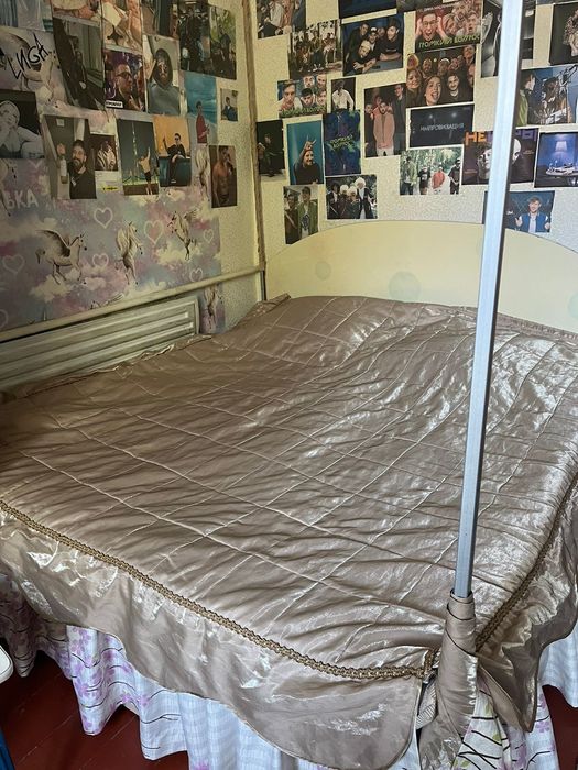 Кровать двуспальная