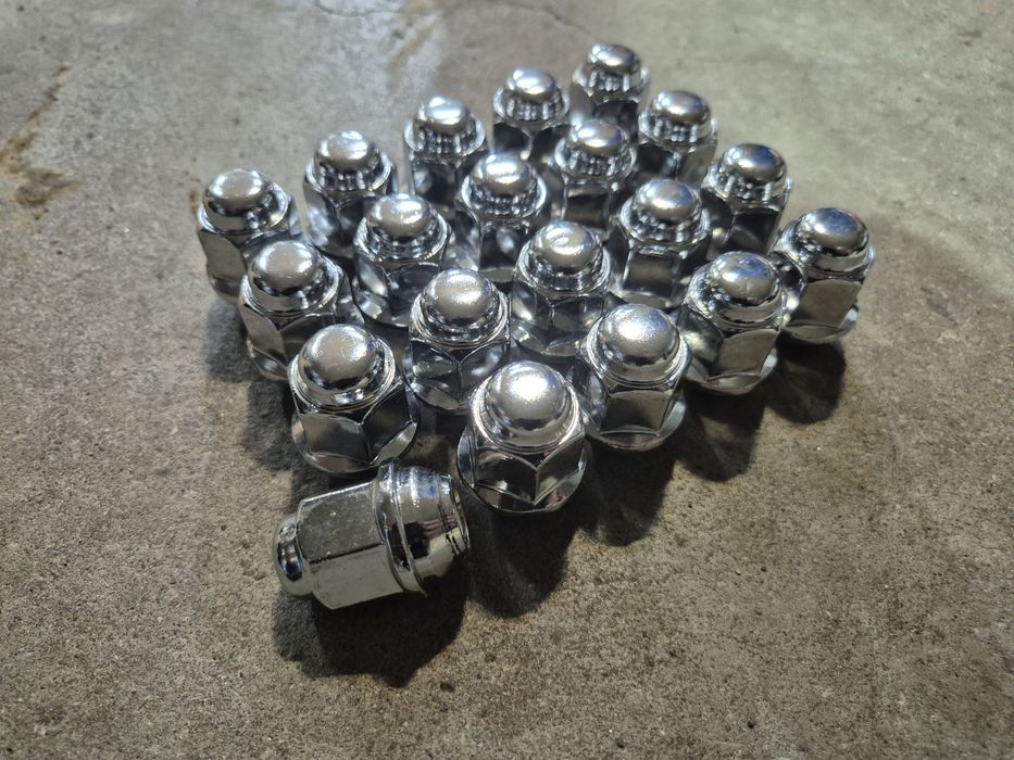 20бр. гайки за алуминиеви джанти за автомобил джип SUV