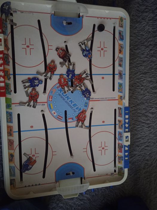 Продам настольный хоккей