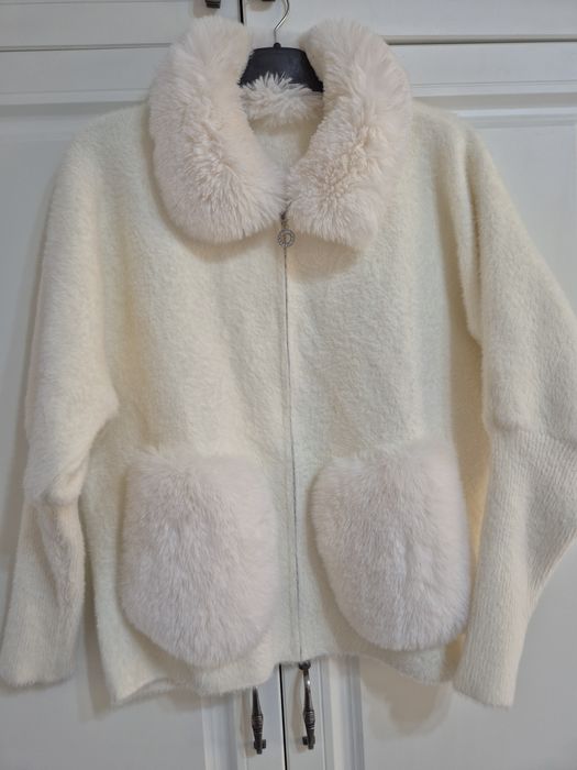 продам тёплые кофты