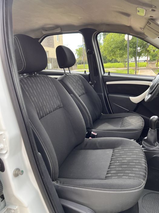 Dacia Logan 2012 Black line