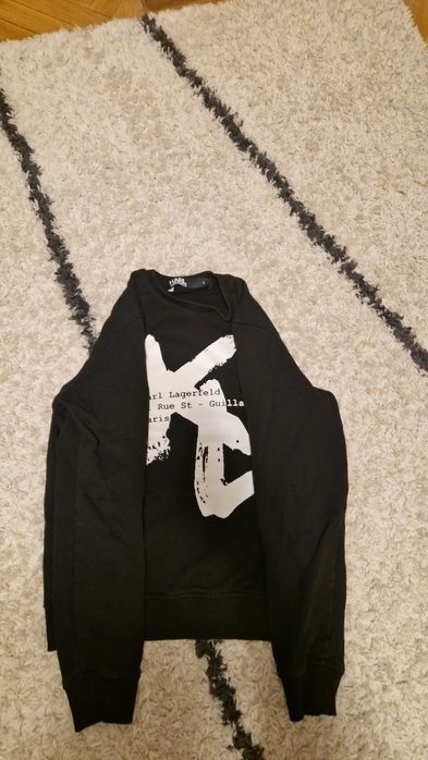 Продавам мъжка блуза Karl Lagerfeld