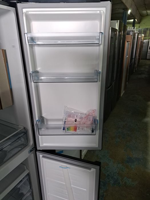 Нов хладилник с фризер Muhler No Frost