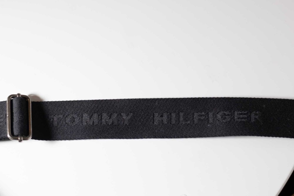 Geantă crossover - Tommy Hilfiger