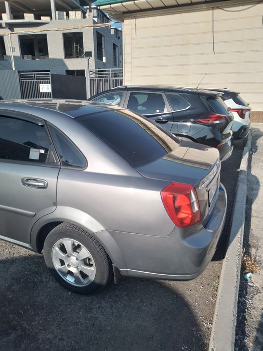 Jentra sotiladi 2014 yil 2015 salondan chiqgan 2 evro