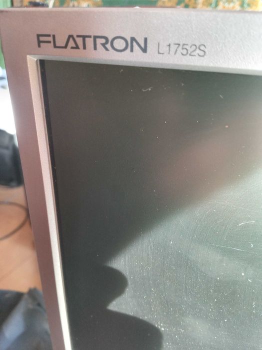 манитор не новый 17